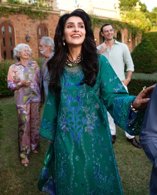 AMOI LUXURY LAWN Blooming Romance