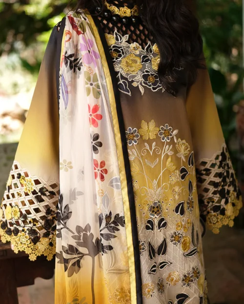 AMOI LUXURY LAWN  Timeless Charm