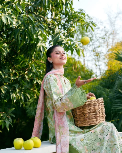 4 (1) SUMMER LINES PRINT KARI-MIREA