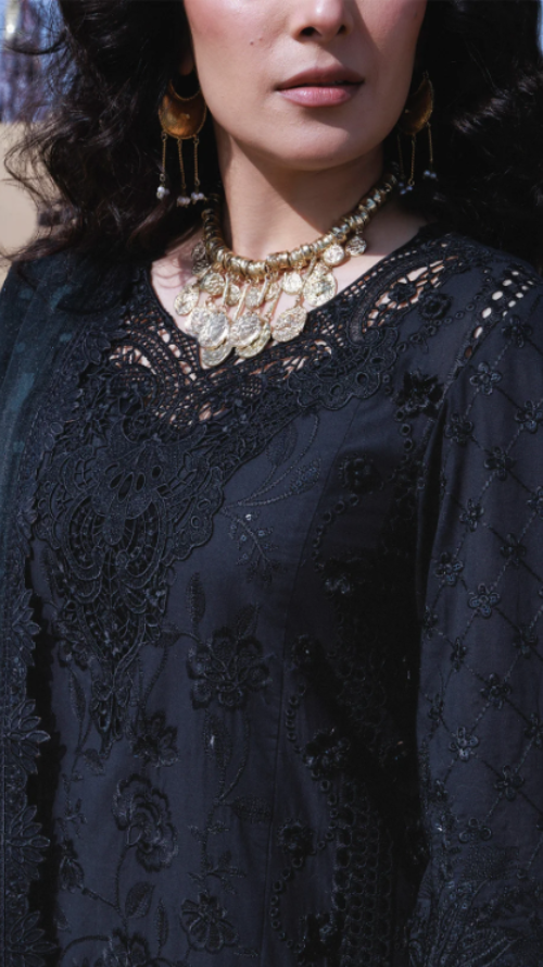 42 NUREH AMAN LUXURY LAWN ZAHARA NE-233