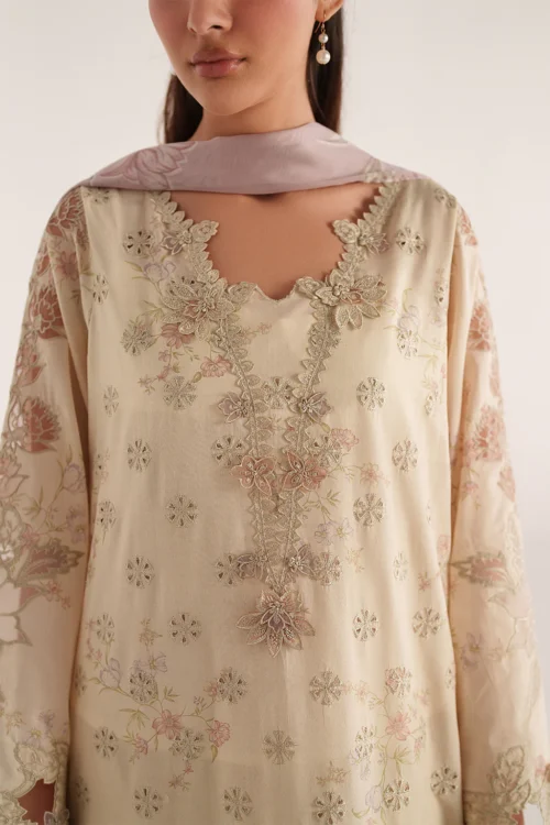 6 (4) SS-06 Embroidered Lawn