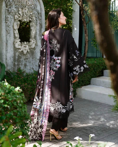 AMOI LUXURY LAWN  Gentle Breeze