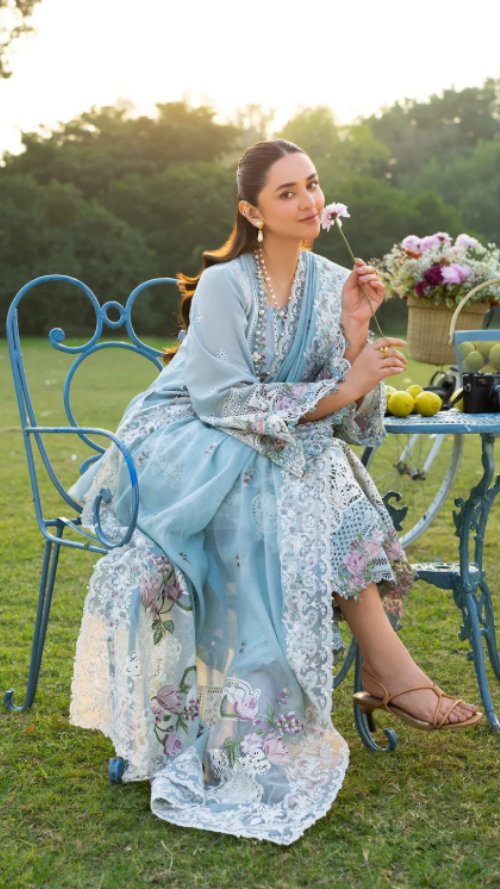 ELAF PREMIUM LUXURY LAWN ELY-07 MORNIG DRIZZLE