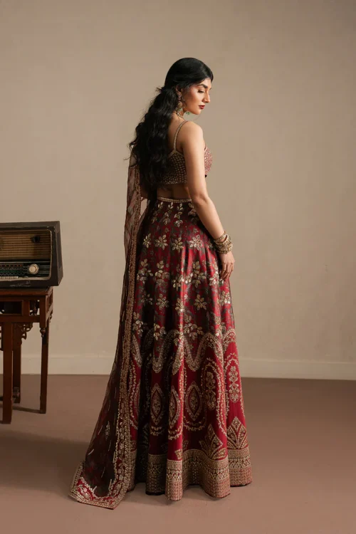 web_0000_DSC00477_0002_DSC06942 AYZEL QURBAT SILK FESTIVE-Taaruf