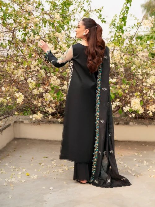 ANGAAN BY MAHNUR AN-011 | 3 PC Lawn