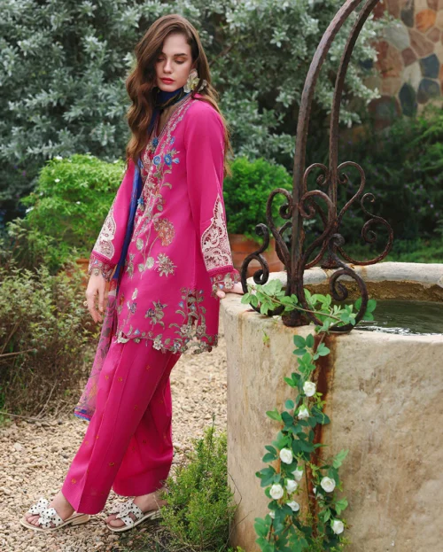 HUNSS260407U (1) The Secret Garden | Lawn '26 Bloomveil
