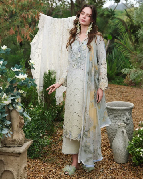 HUNSS260411U (3) The Secret Garden | Lawn '26 Ivory Botanica